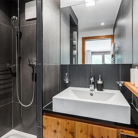 Ari Курортний комплекс 3*